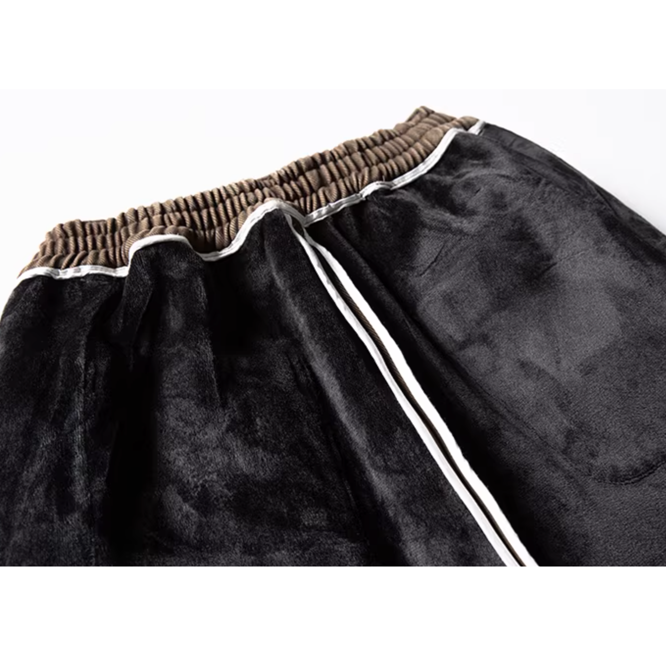 Volume Tuck Wide Silhouette Wide Pants N1022