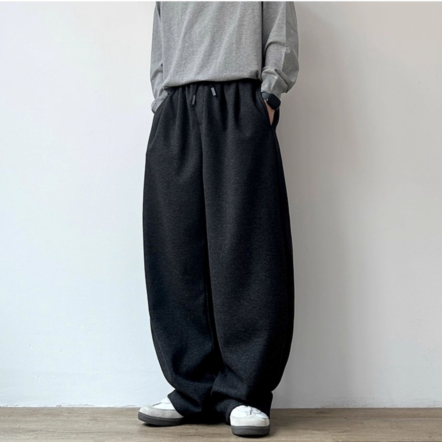 Volume Wide Silhouette Sweat Pants N0989
