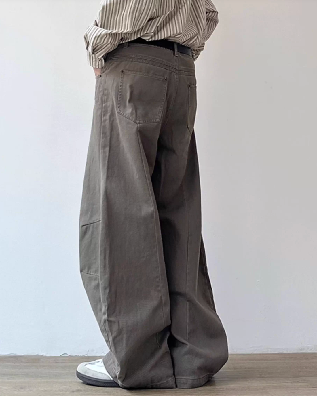 Volume Silhouette Wide Pants N0923