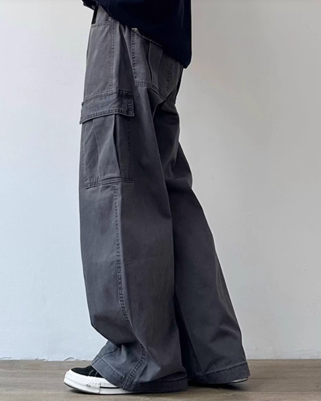 Wide Cargo Loose Fit Pants N0945