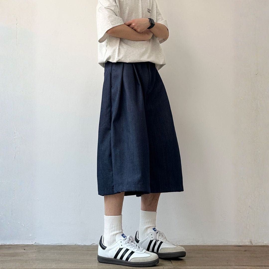 Wide Silhouette Tuck Short Pants N1088