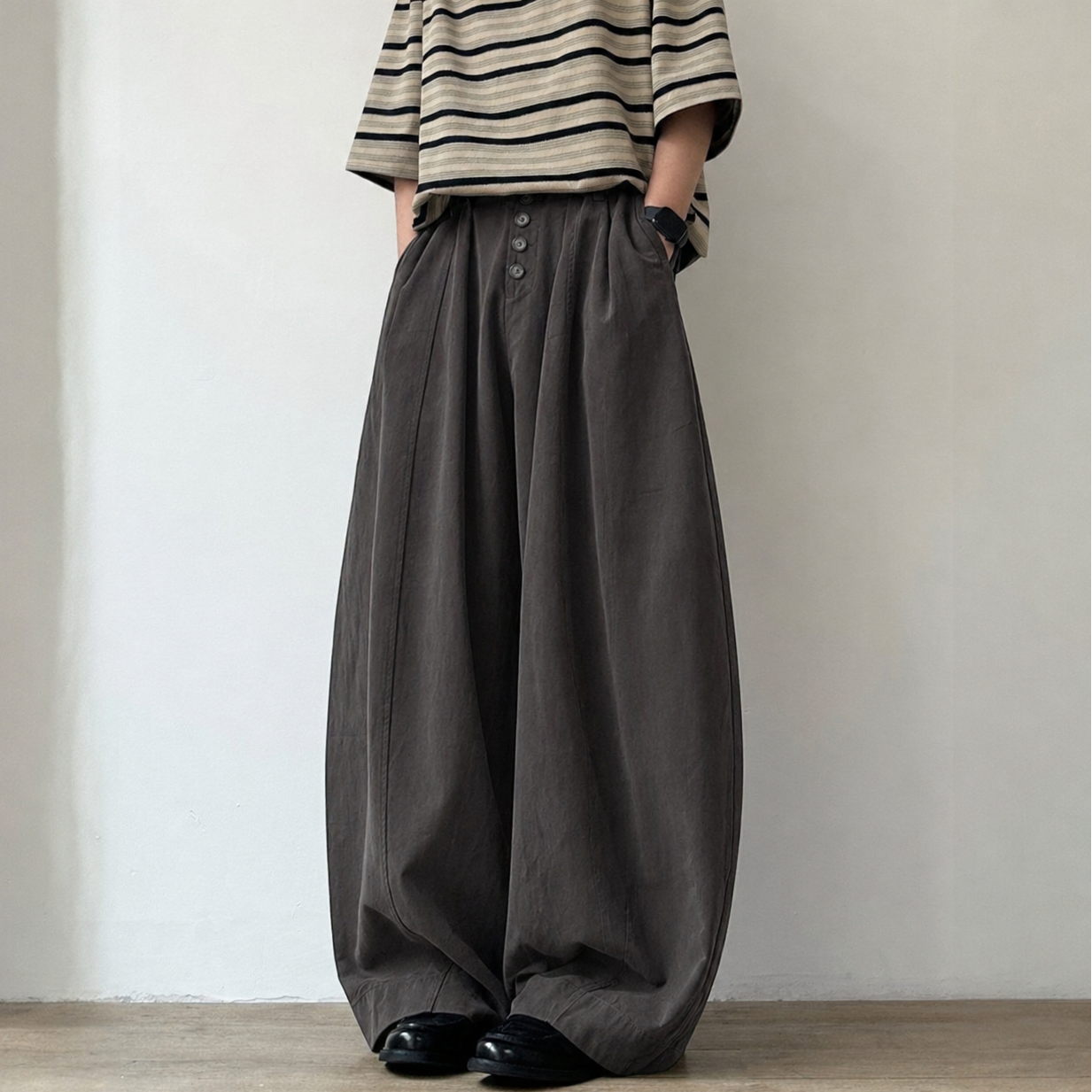 Tuck Silhouette Wide Pants N1080