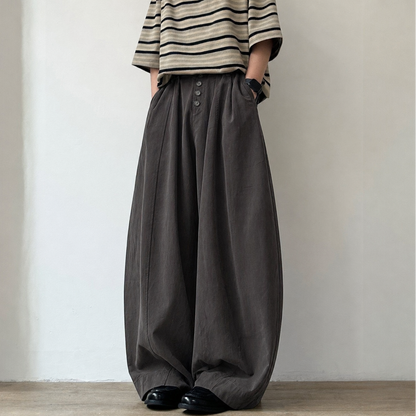 Tuck Silhouette Wide Pants N1080