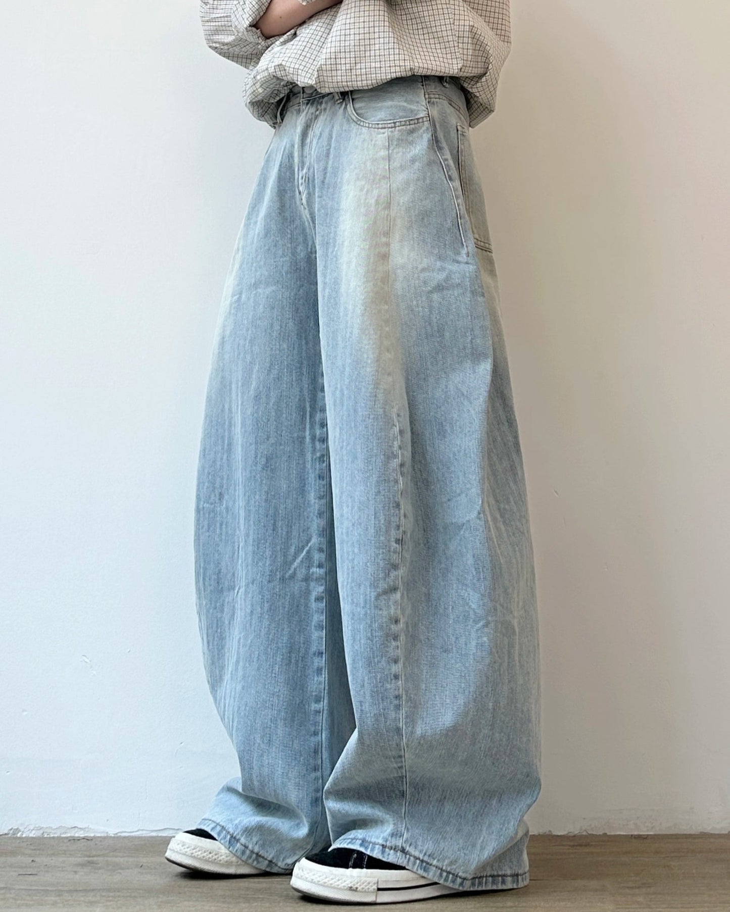 Vintage Wash Wide Denim Pants N0852