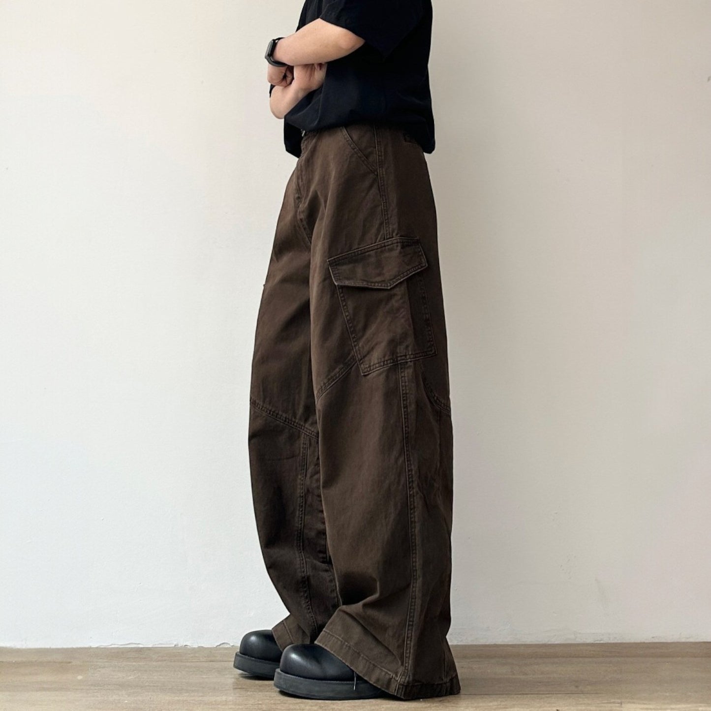 Relaxed Silhouette Cargo Style Pants N1082