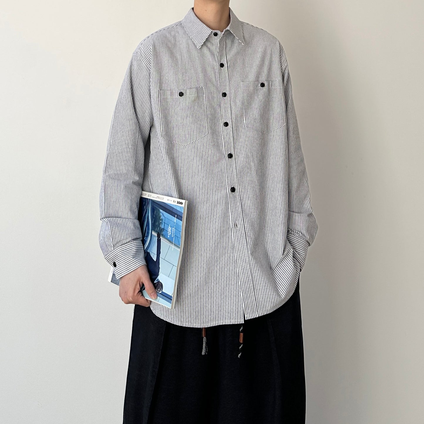 Minimal Line Silhouette Shirt N1068