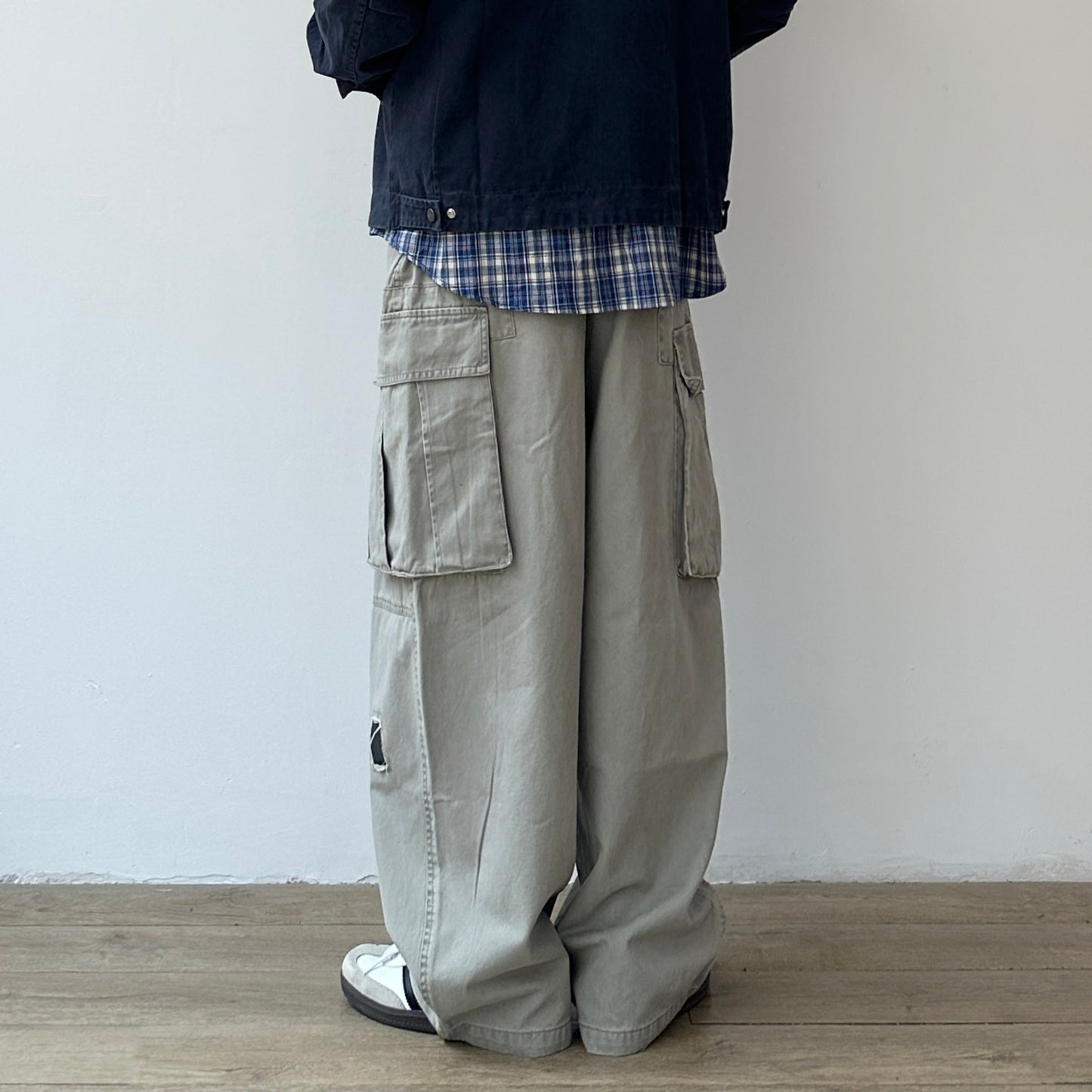 Vintage Damage Wide Cargo Pants N0949