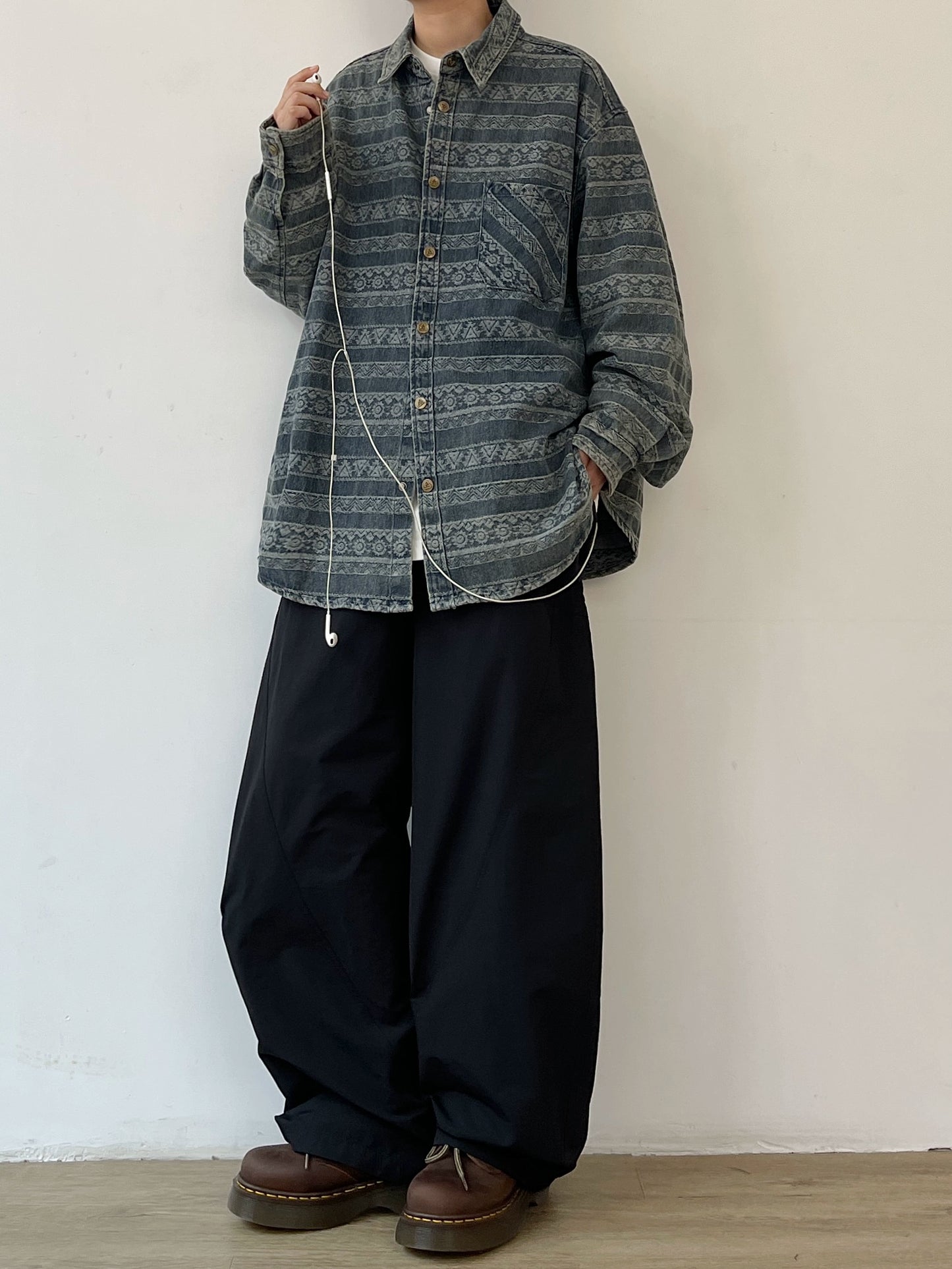 Tribal Design Relaxed Silhouette Long Sleeve Shirt N0652