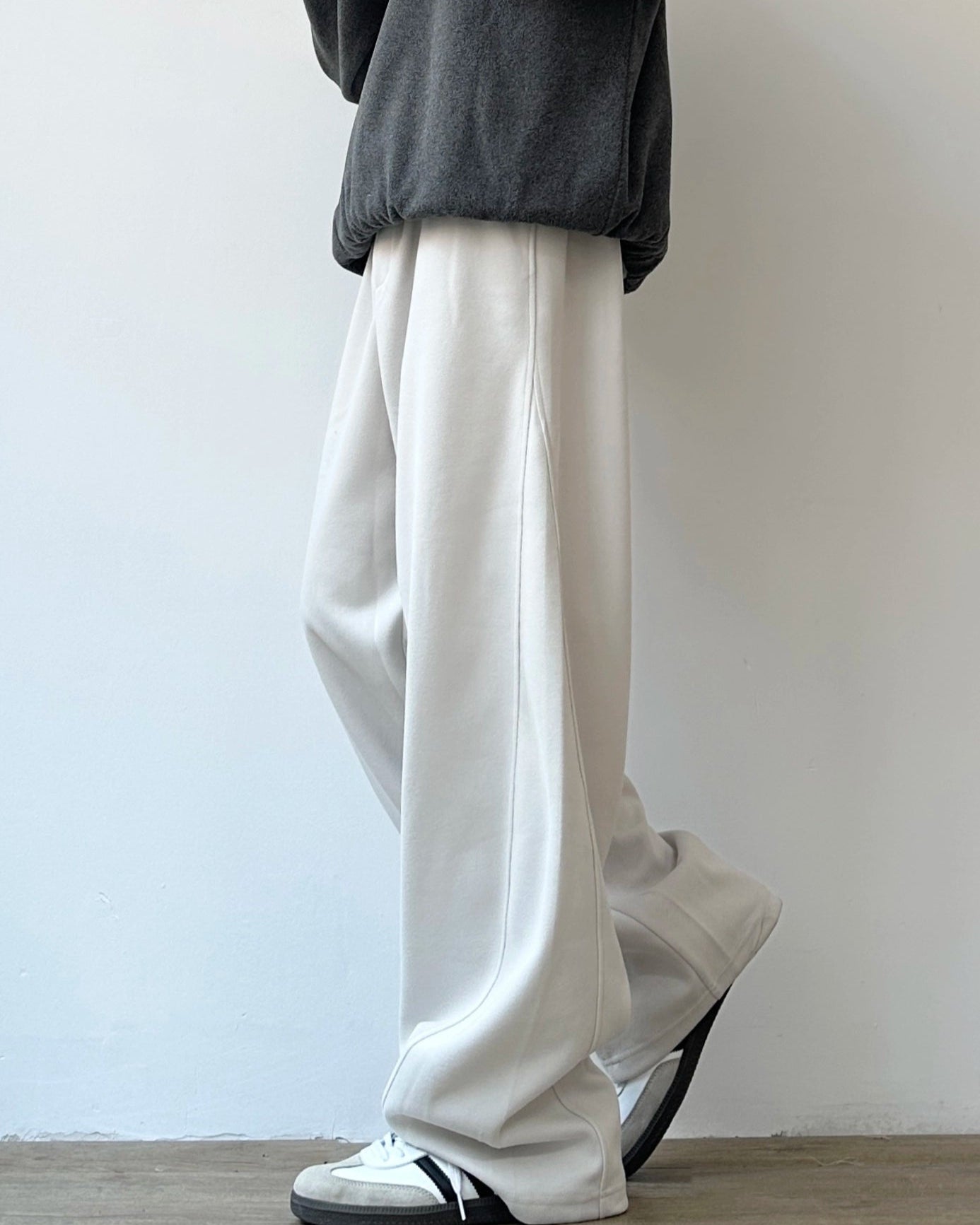 Wide Silhouette Relax Sweat Pants N0906