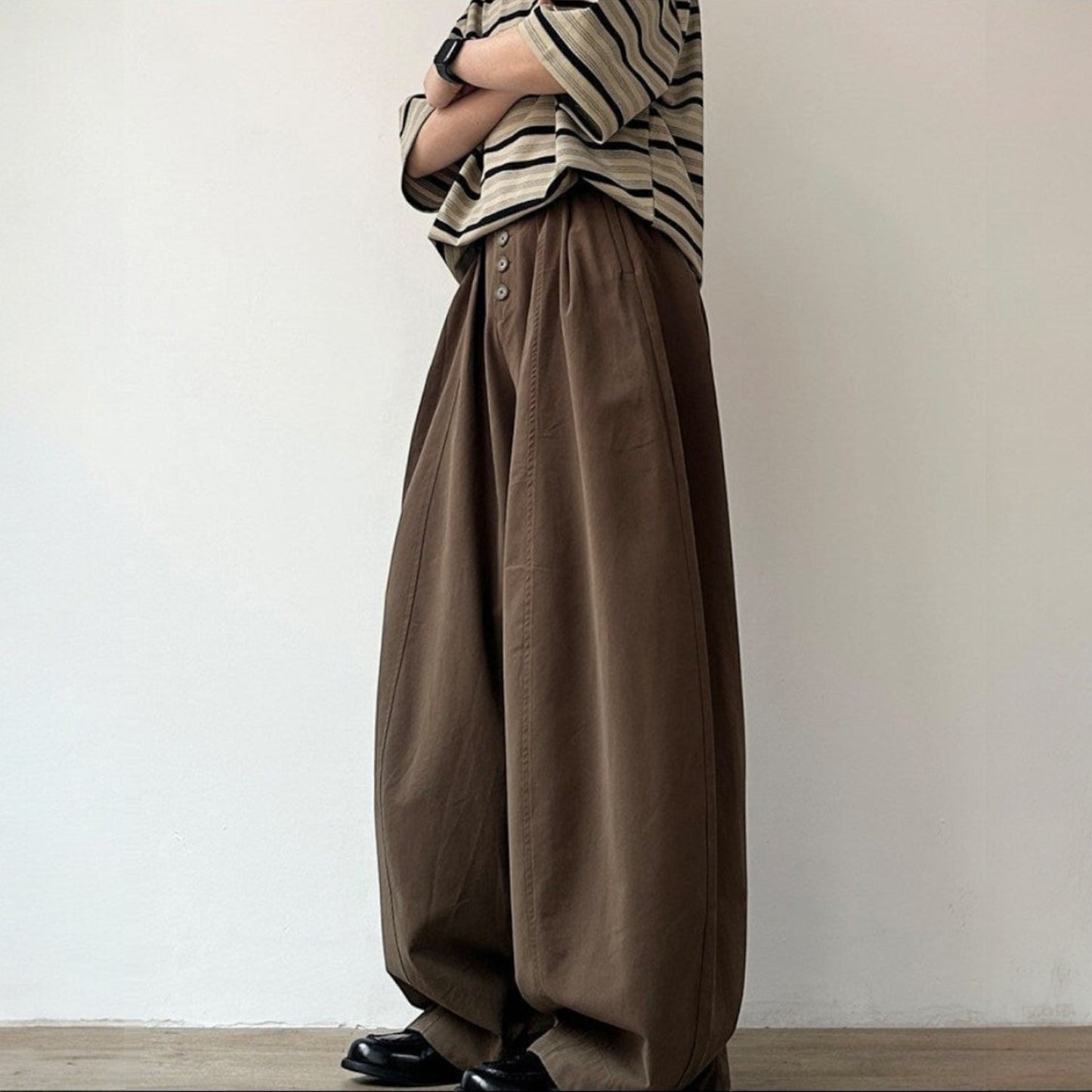Tuck Silhouette Wide Pants N1080