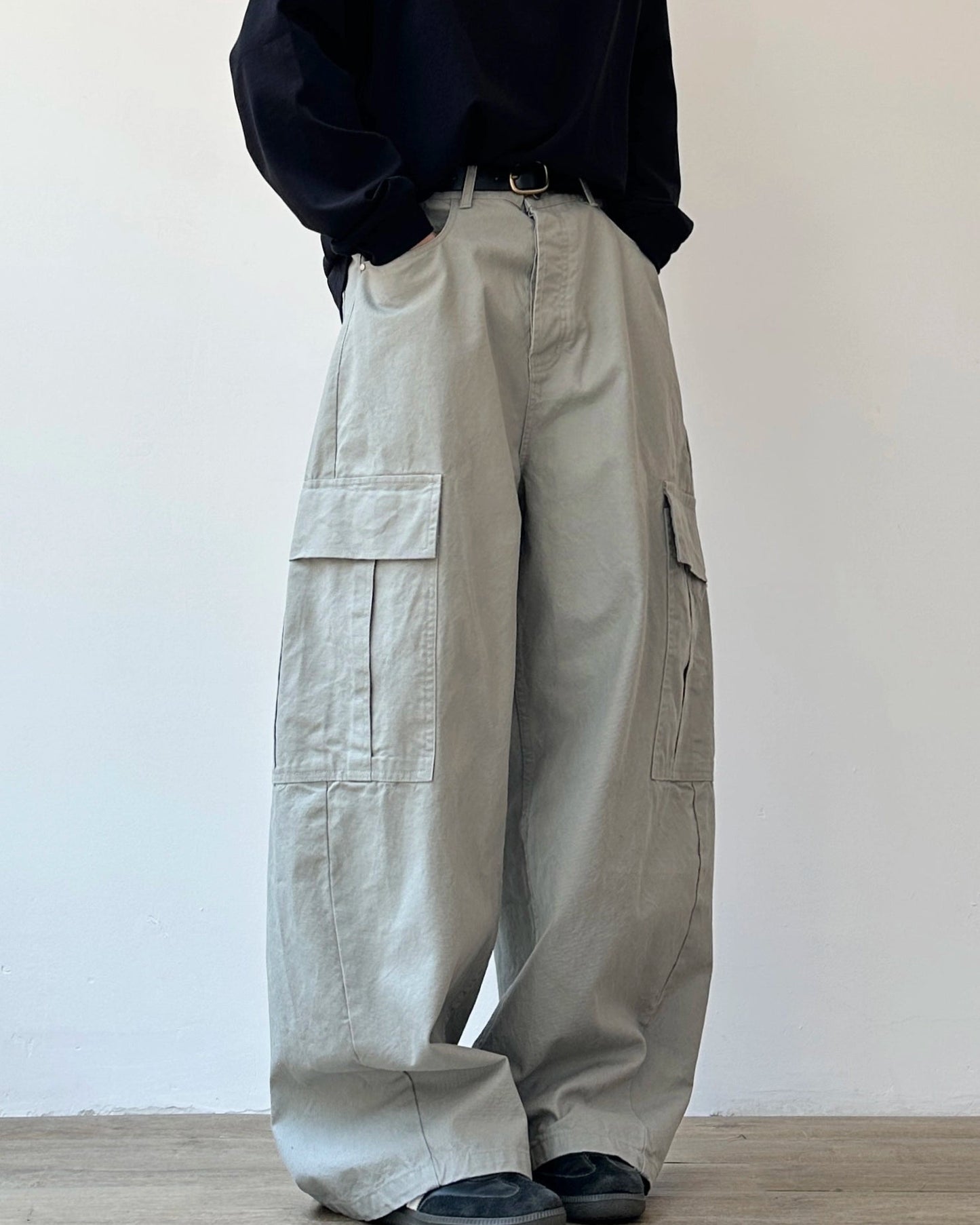 Wide Silhouette Cargo Pants N0904