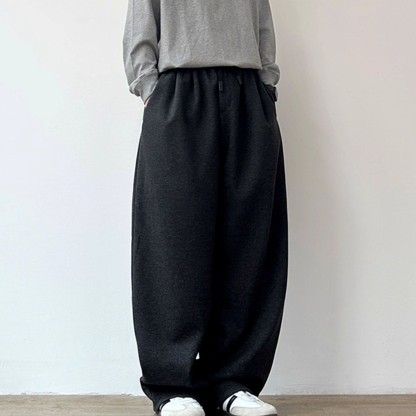 Volume Wide Silhouette Sweat Pants N0989