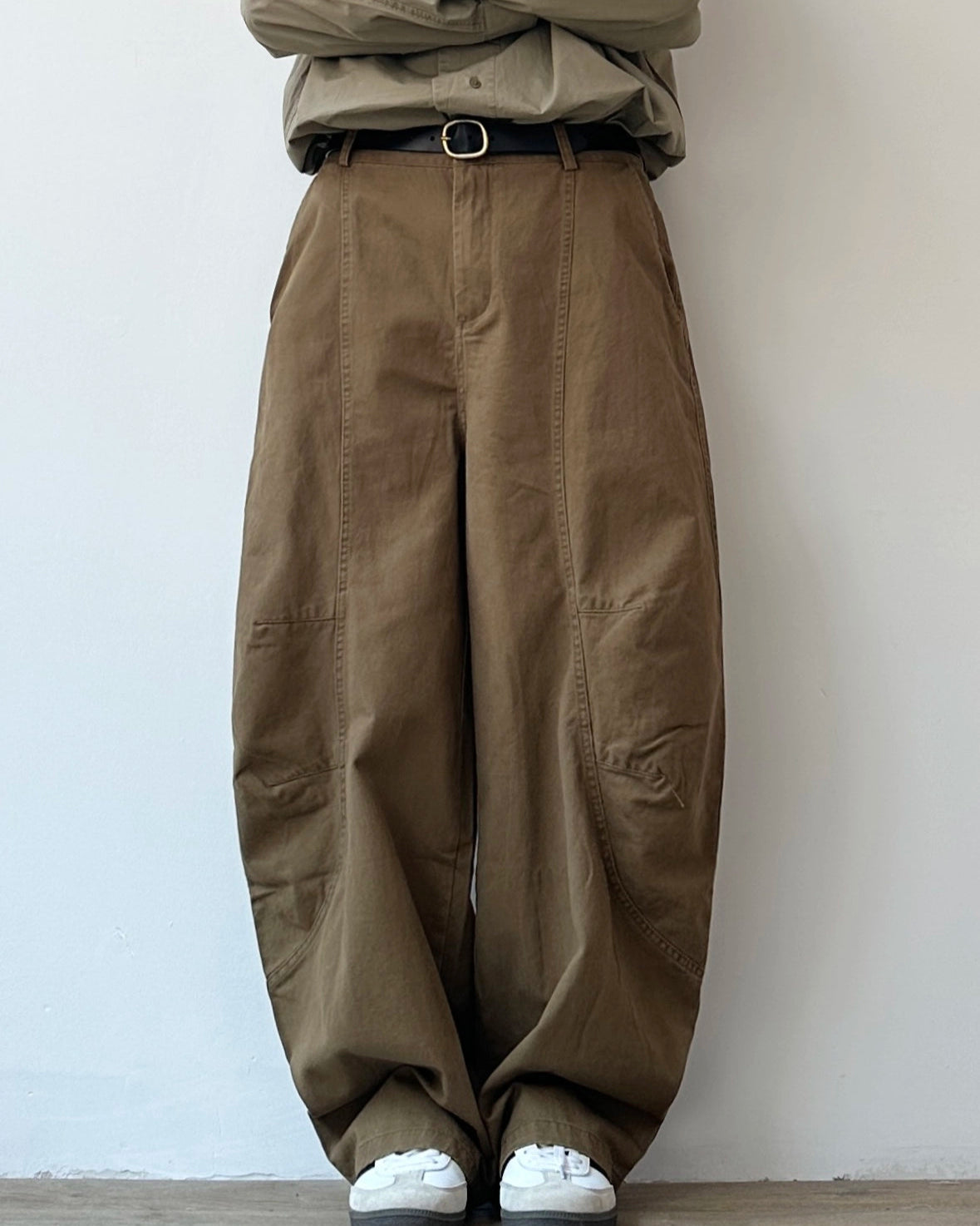Wide Silhouette Cargo Pants N0907