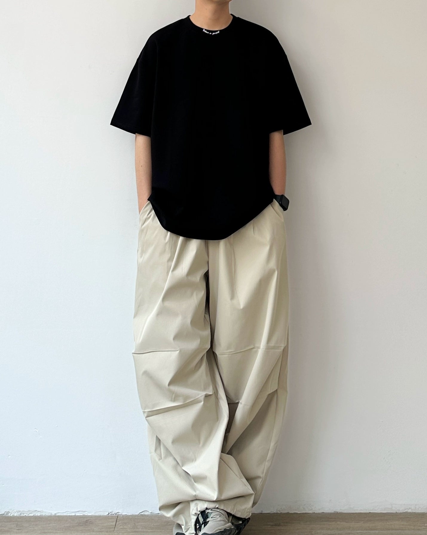 Minimal Design Black Short Sleeve T-Shirt N0828