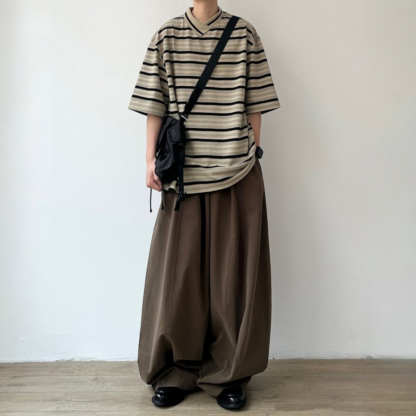 Tuck Silhouette Wide Pants N1080