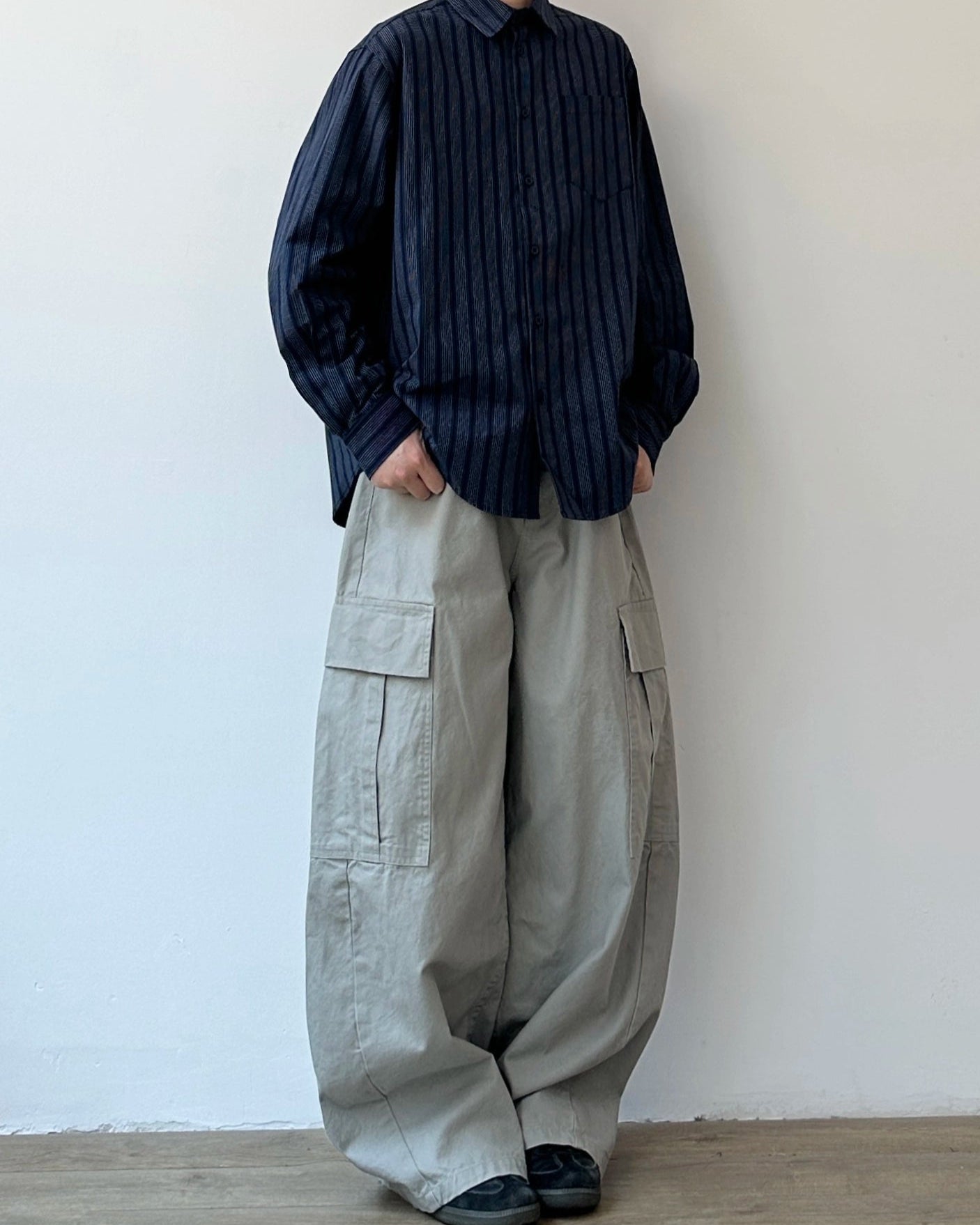 Wide Silhouette Cargo Pants N0904