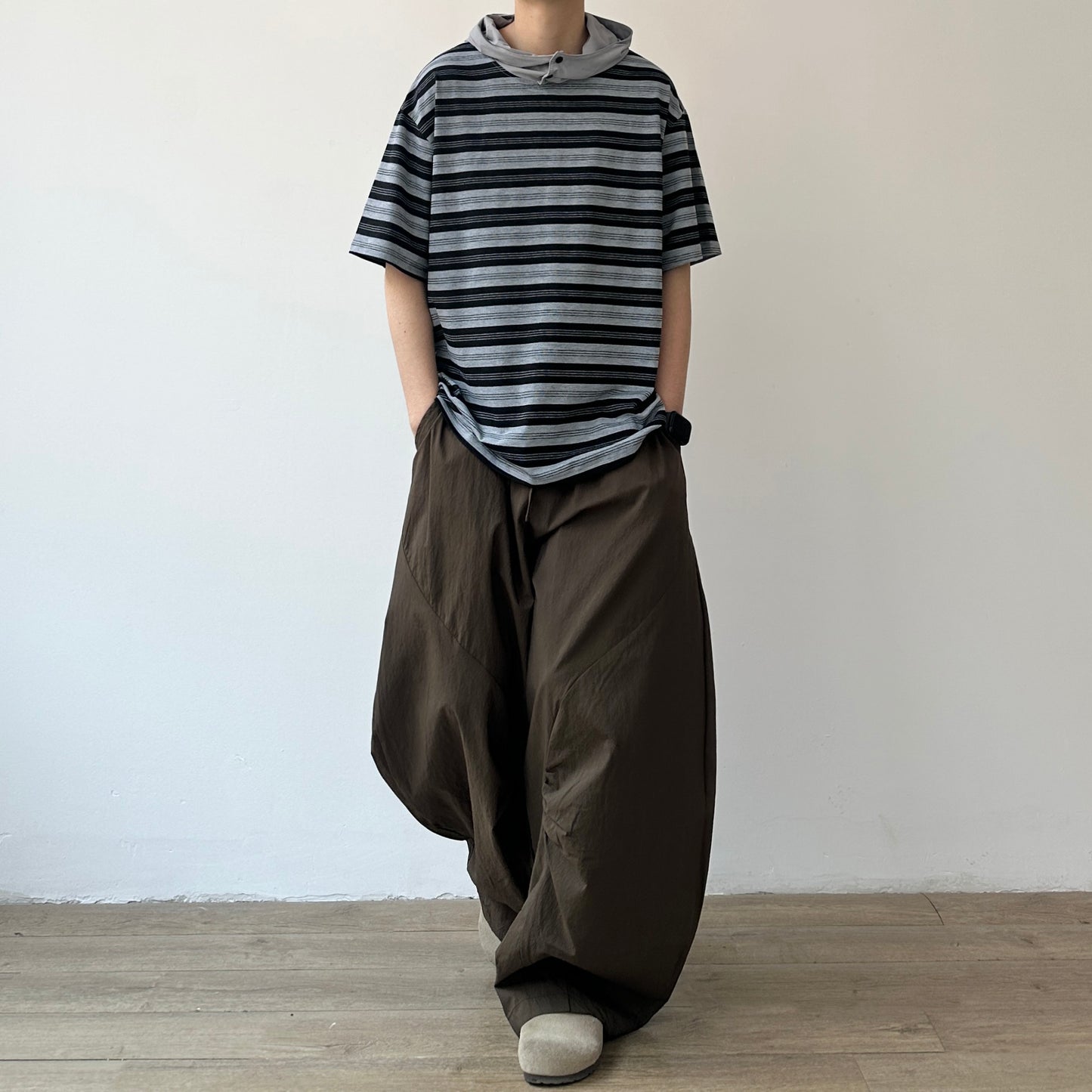 Gray Border Relaxed Half Sleeve Tee N1078