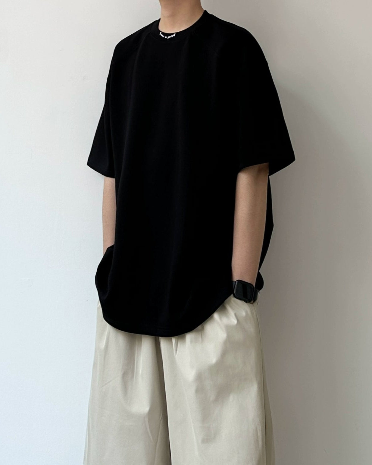 Minimal Design Black Short Sleeve T-Shirt N0828