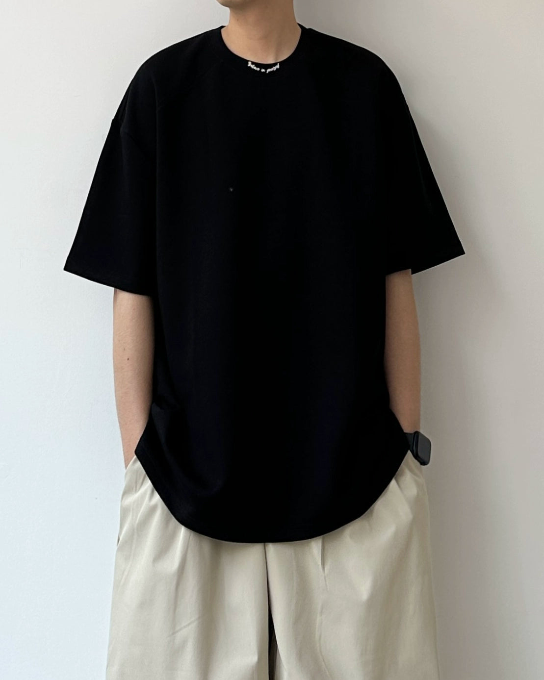 Minimal Design Black Short Sleeve T-Shirt N0828