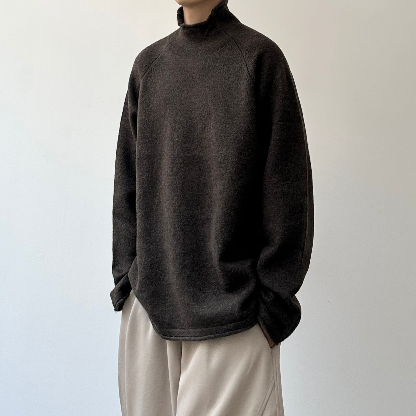 Mock Neck Minimal Long Sleeve Top N1023