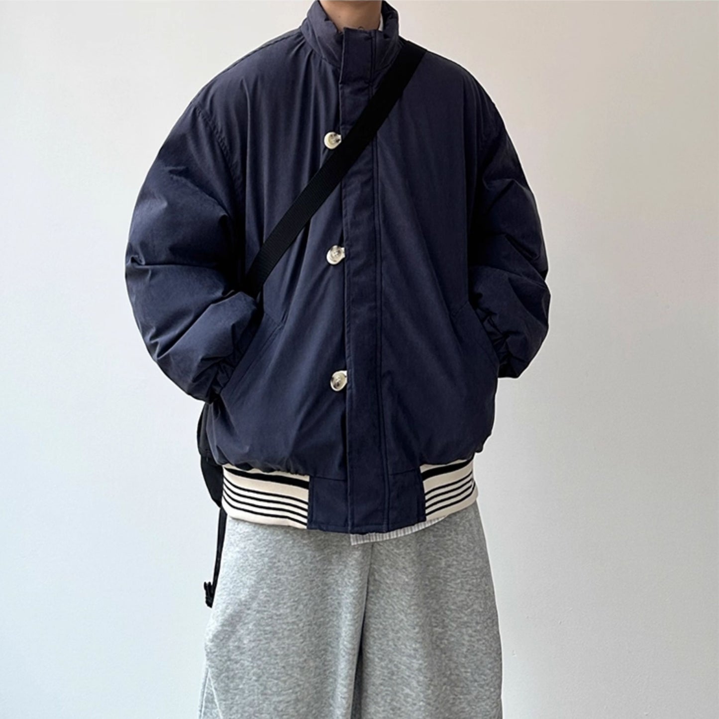 Volume Silhouette Stand Collar Outer N0978