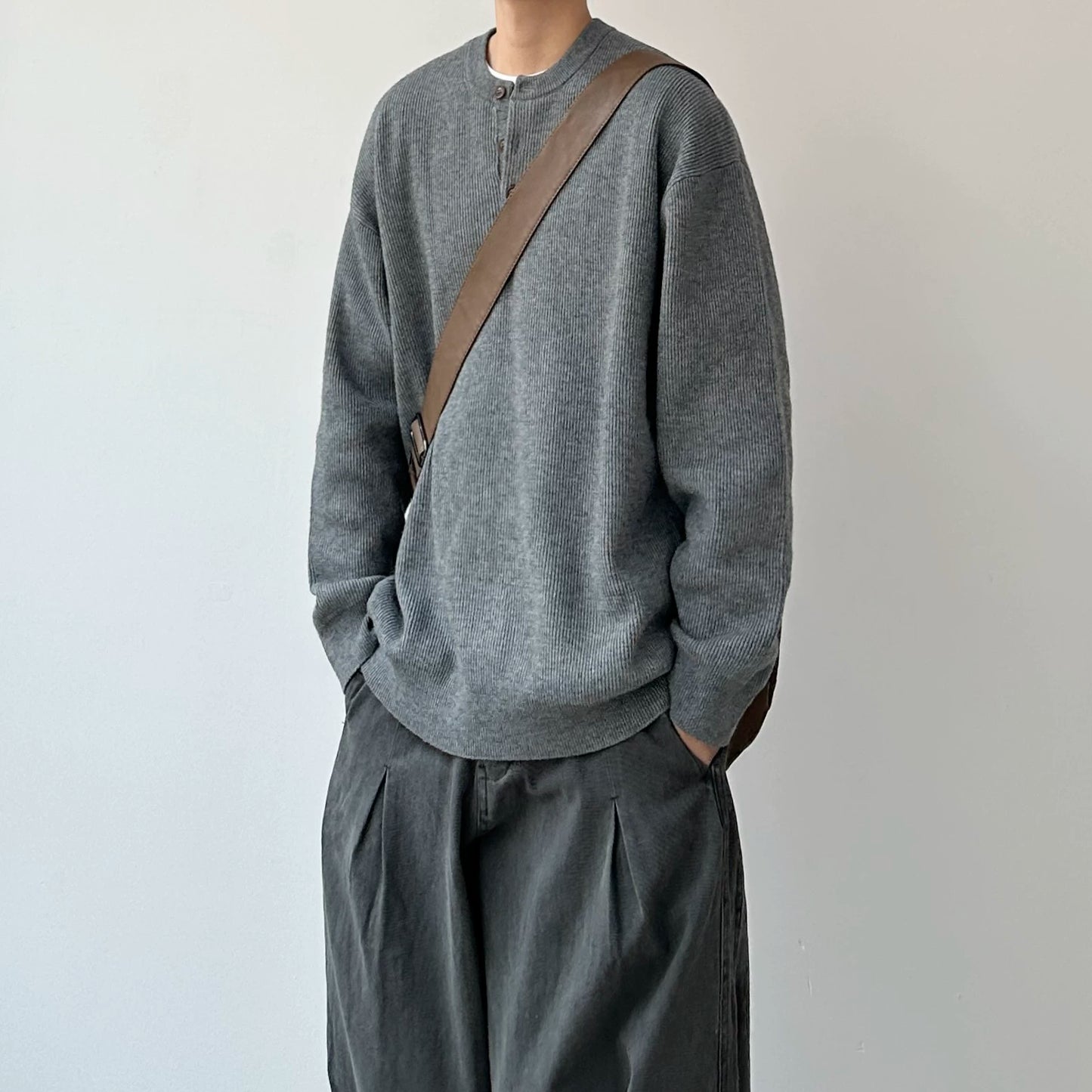 Relaxed Silhouette Henley Neck Long Sleeve sweater N1024