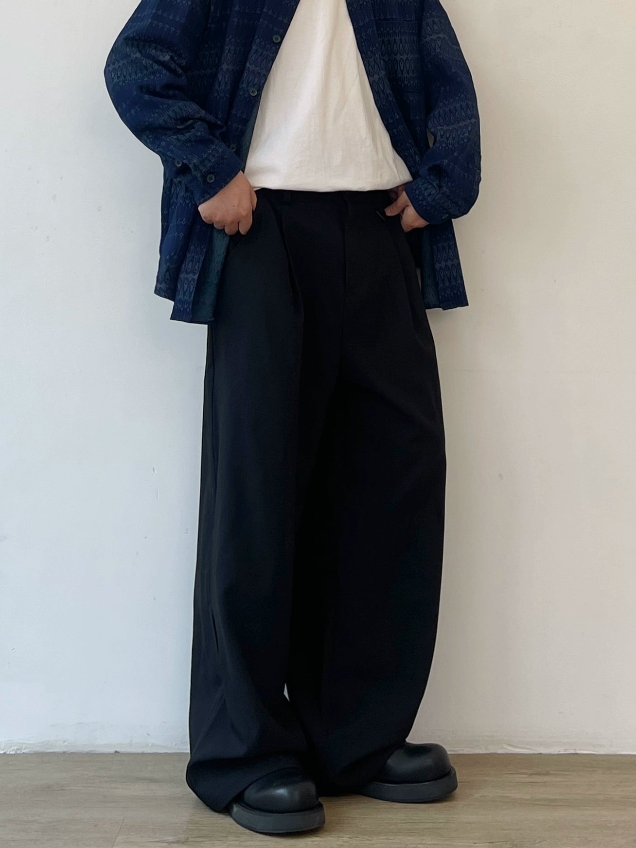 Relaxed Fit Straight Line Wide Pants N0635
