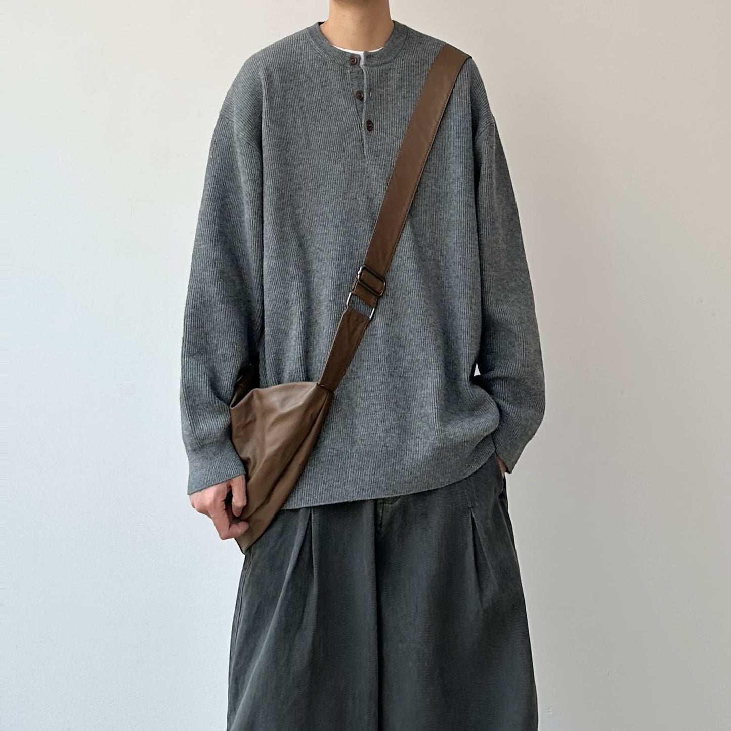 Relaxed Silhouette Henley Neck Long Sleeve sweater N1024