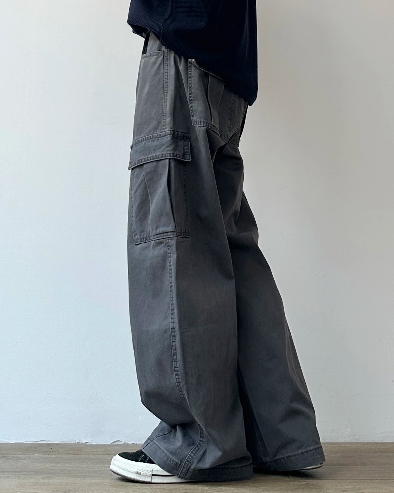 Wide Cargo Loose Fit Pants N0945
