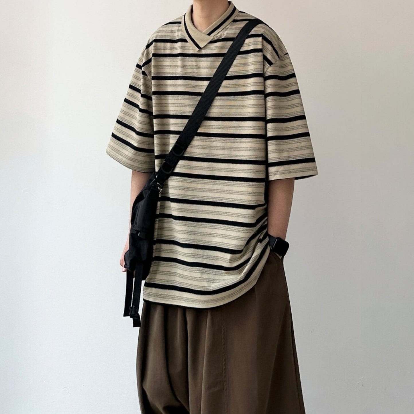 Border V-Neck Half Sleeve Top N1085
