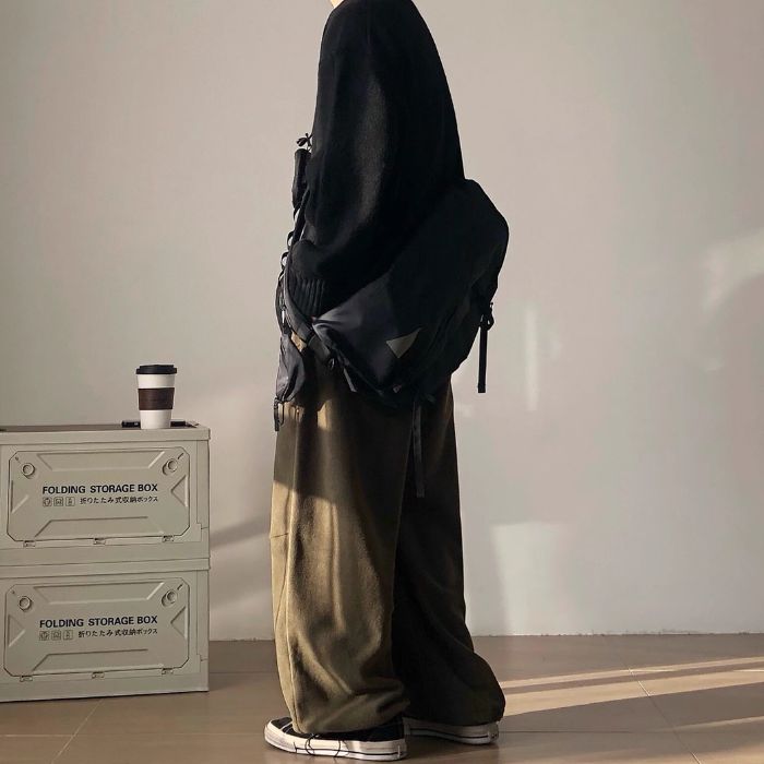 Round Neck Loose Knitted Sweater N0523